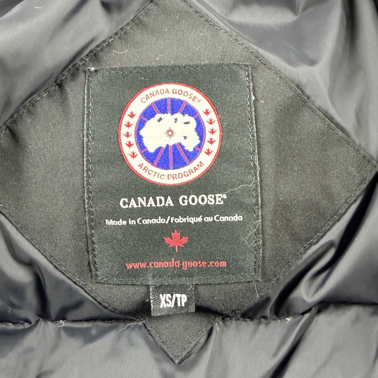 Canada Goose Chilliwack Bomber Black Fur Hood Men’s Size XS Fits S Down Jacket thumbnail 17