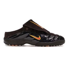 Nike Total 90 Mule 'Kids of Immigrants' Terciopelo Marrón