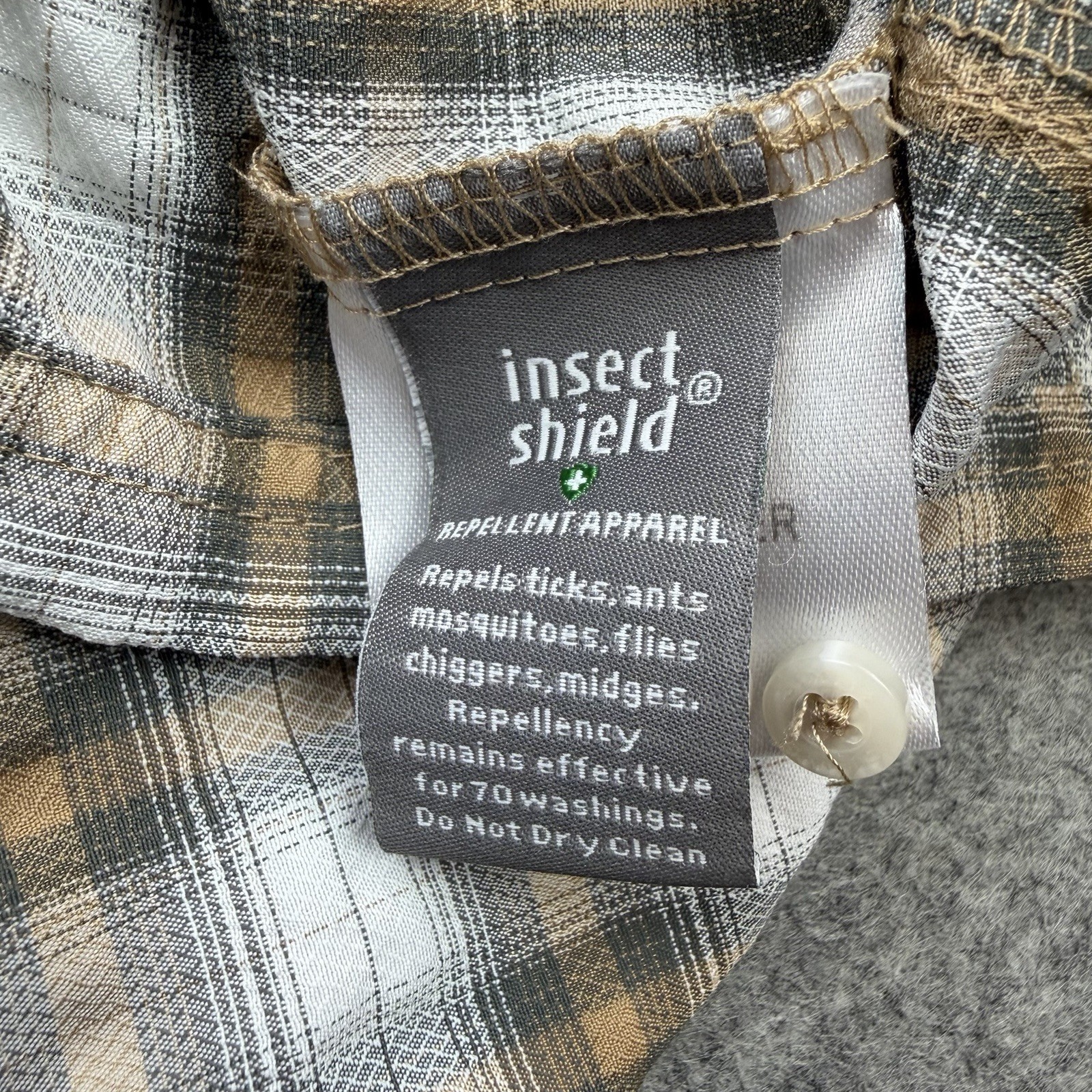 SIMMS Button Down Insect Shield Fishing Seersucke… - image 12