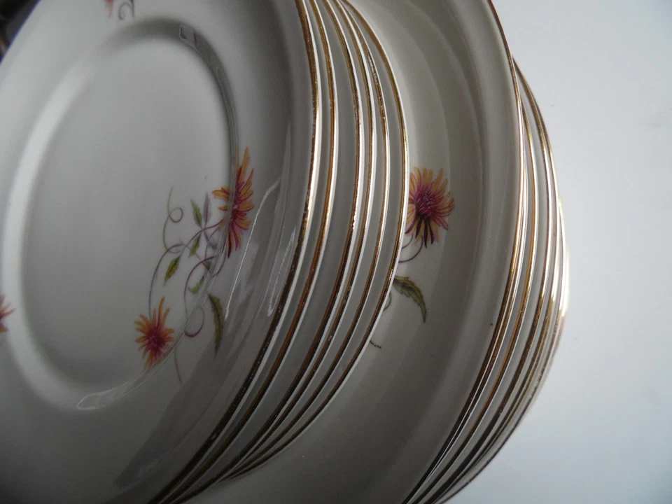 12 Stück zum Aussuchen   DDR VEB Weisswasser Goldrand Blumen 41 - Bild 2 von 4