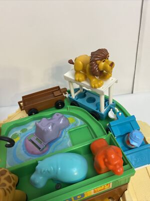 Vintage Fisher Price Little People Zoo 1984 Incomplete Kids Play