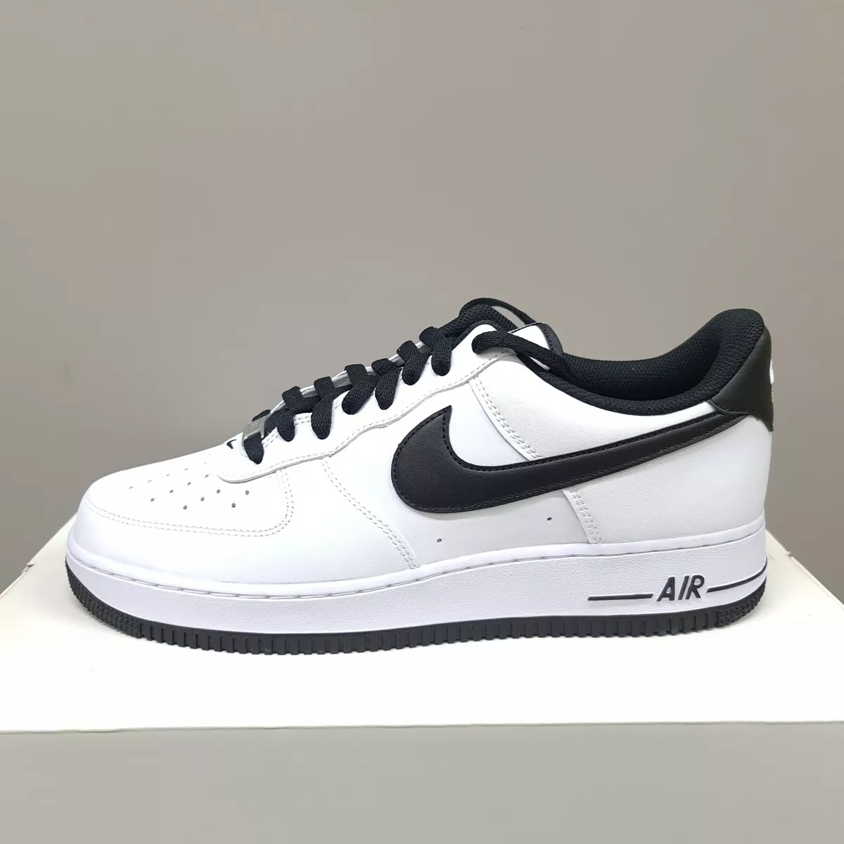 Nike air force sales 1 07 schwarz weiß