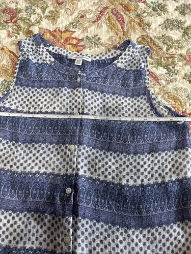 American Eagle AEO Top XS Blue White Paisley Sheer Sleeveless Blouse Women's - Picture 7 of 9