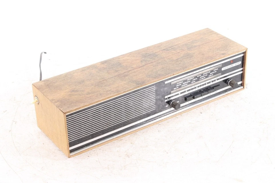 altes DDR RFT Radio EXCELLENT 6490 Vintage 220V 15 Watt - Bild 2 von 4