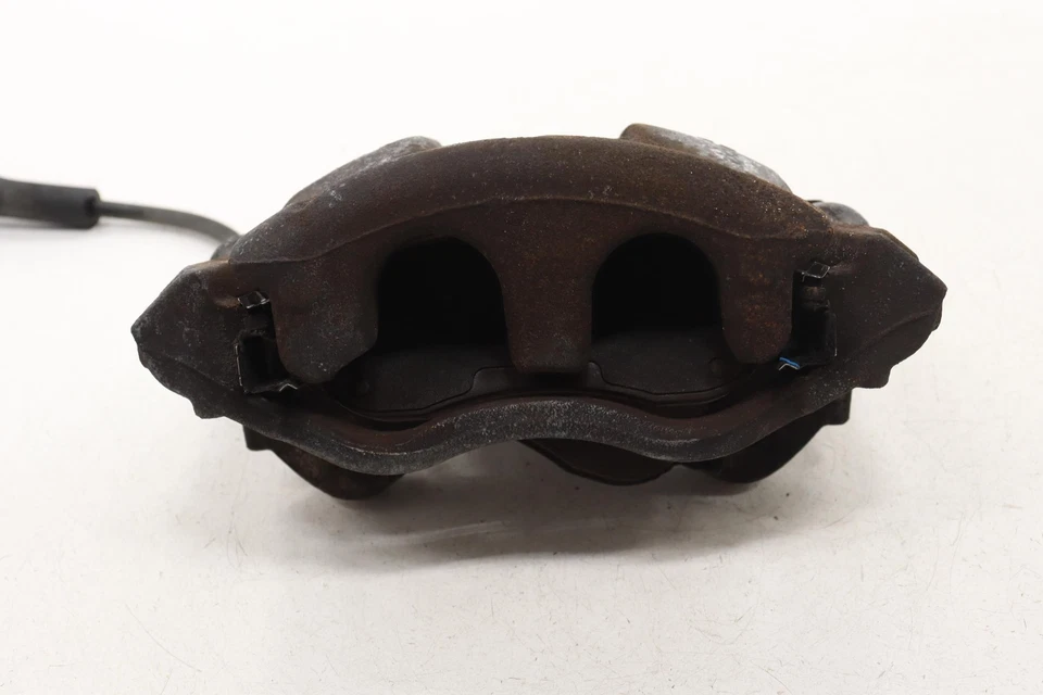 Ford Transit-350 2015-2019 pinza de freno de disco del lado del pasajero delantero derecho OEM Foto 2 de 4