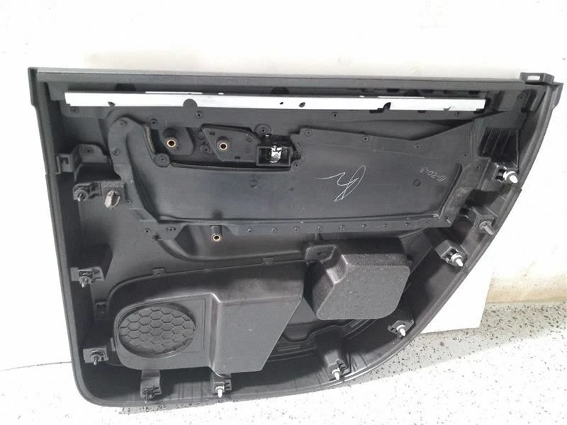 Chevrolet Traverse 2010 panel de moldura de puerta trasera izquierda 8837 Foto 4 de 4