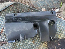 02-07 SUZUKI AERIO OEM ENGINE COVER