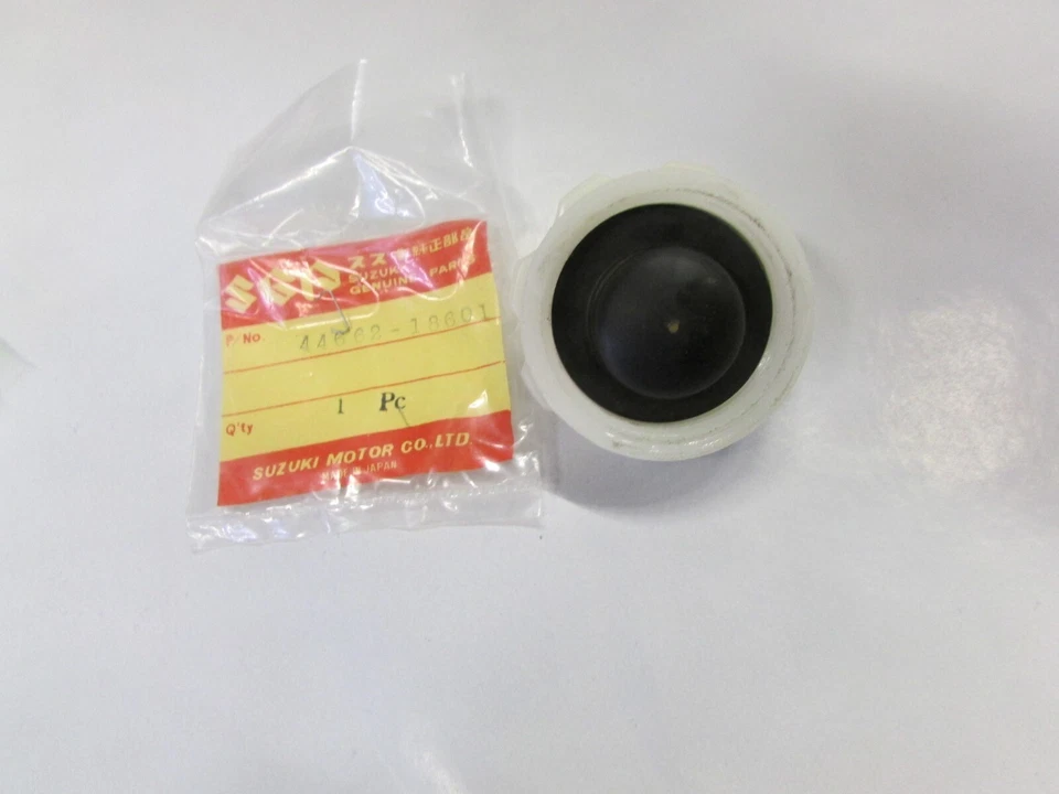 Оригинальная крышка бензобака/топлива Suzuki TM75 TM100 TM125 TM250 TM400 RL250 RM125 новая из старых запасов - Изображение 2 из 3