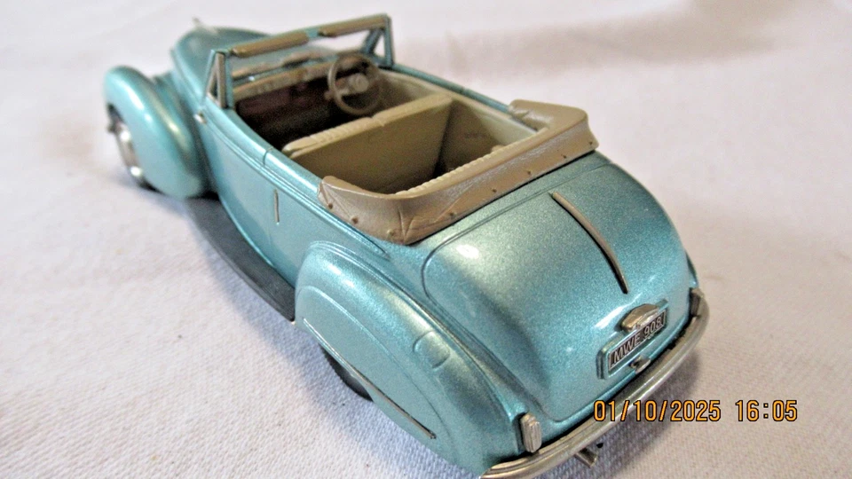 Lansdowne Models 1/43 1950 Humber Super Snipe Tickford Bodied D.H.C LDM86 - Image 4 of 4