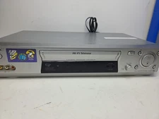Sony SLV-N88 VCR VHS Home Video Cassette Player Recorder 4 Head Hi-Fi Stereo