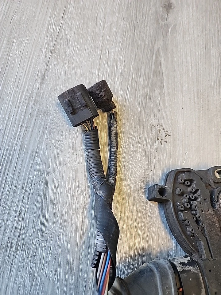 Arnés de cableado automático del motor Kia Rio 2005 1,6 L OEM usado Foto 4 de 4
