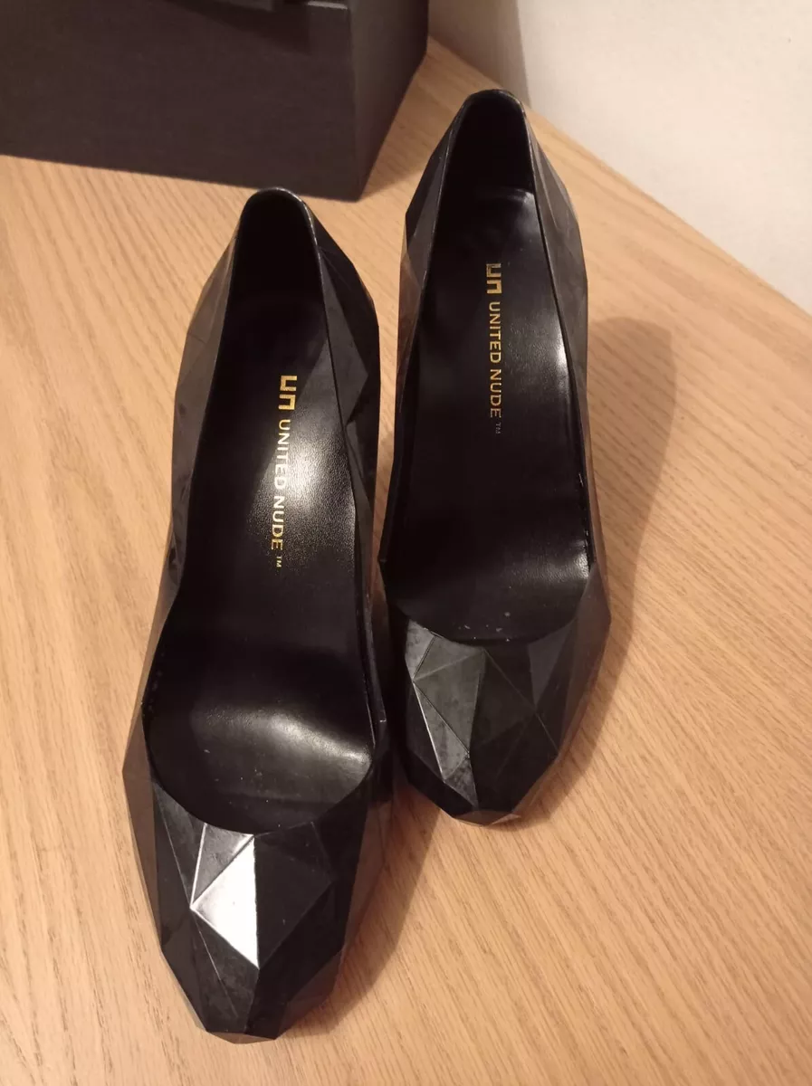 Unique nude deals heels