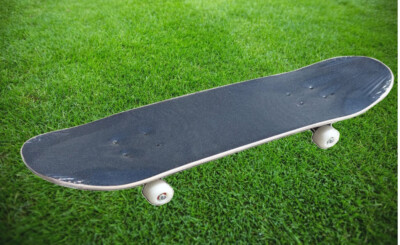 WeSkate Kinder Jugend Skateboard Kickboard Gr: 78.5 x 19.5 x 9.5 cm ABEC-7 Lager