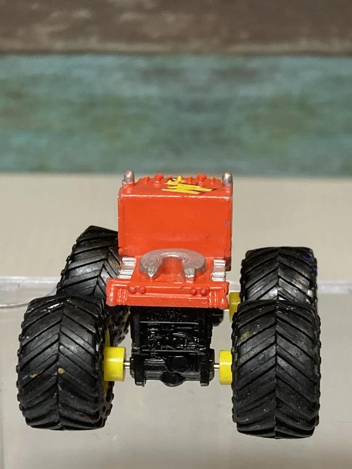 Micro Machines Super Monster Red Lightning Kenworth Galoob 1993 Tuff Trax - Image 4 of 4