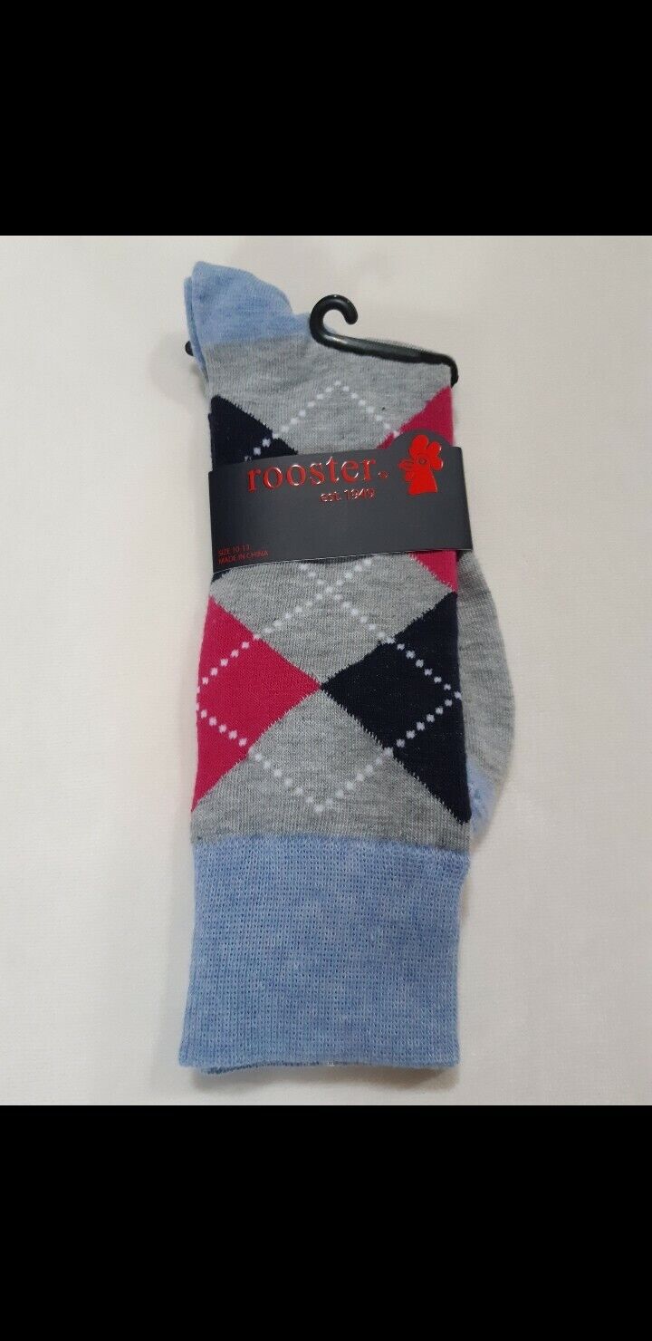 Rooster Socks, gray pink blue white diamond pattern, light blue
