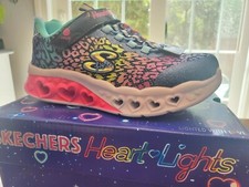 GIRL'S SKECHER'S LIGHTS FLUTTER HEARTS LOVES WILD SNEAKERS NAVY/MULTI SZ KIDS 2