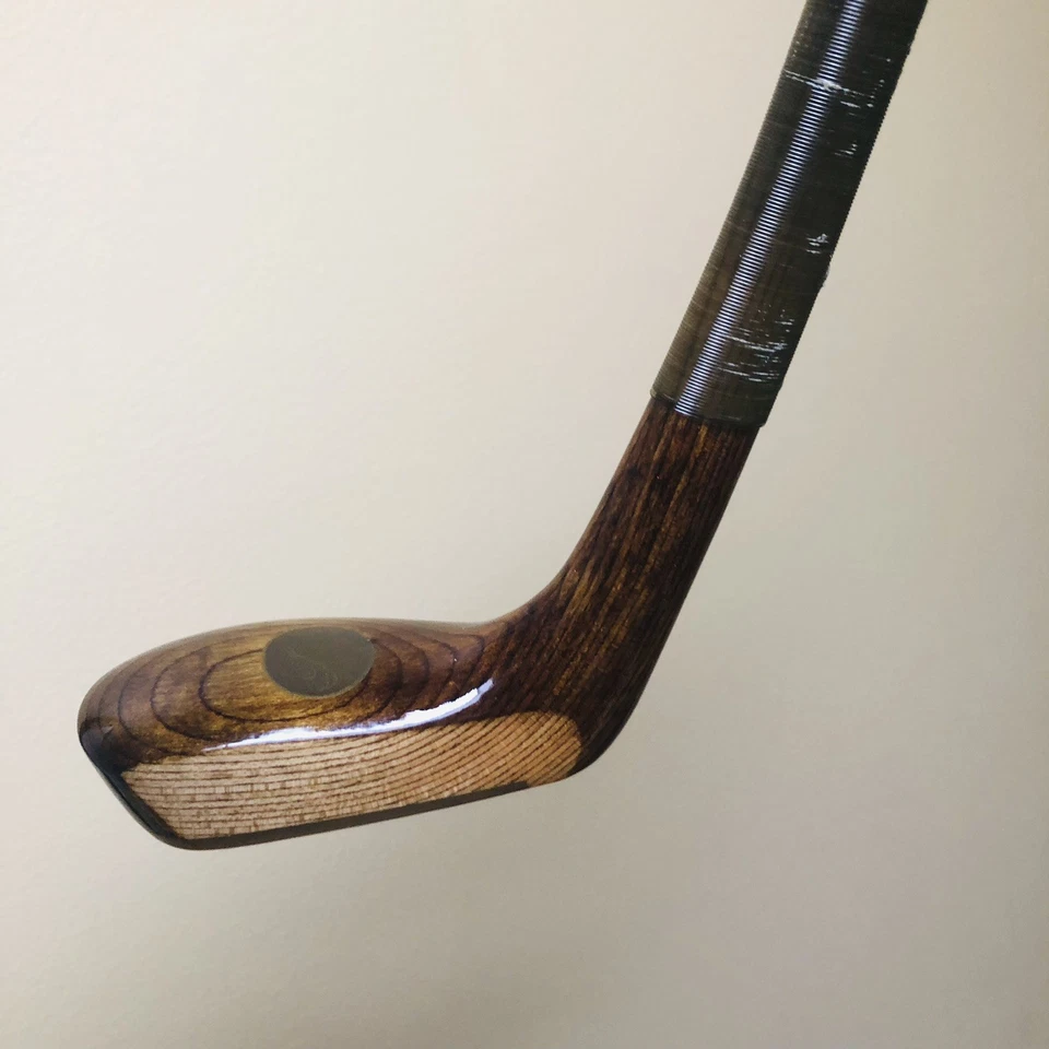 The Duke St. Andrews Scotland Hand Made Hickory Shaft Wood Putter Right RH 35” - Image 3 of 4