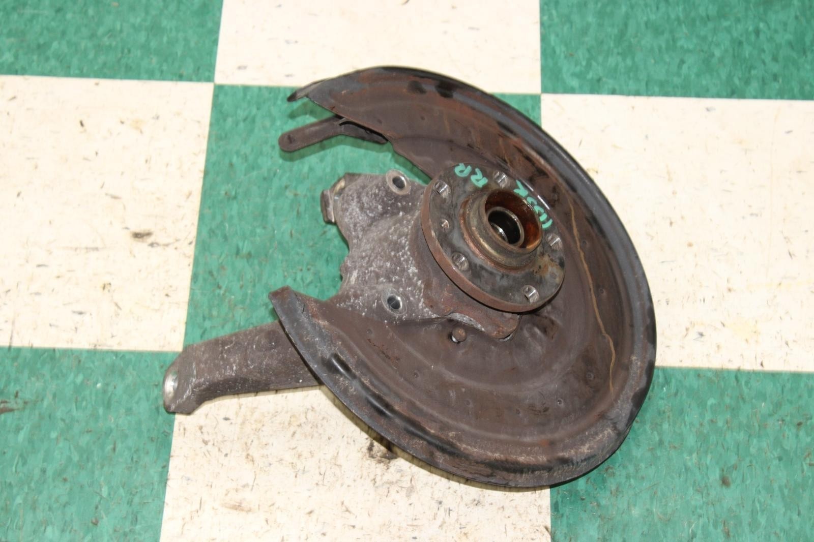 13-18 Flying Spur Right RH Passenger Side Rear Spindle Hub Knuckle Unit OEM OE