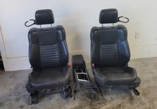 2008-2010 Challenger Front Black Leather Bucket Seats Wcenter Console See Pics