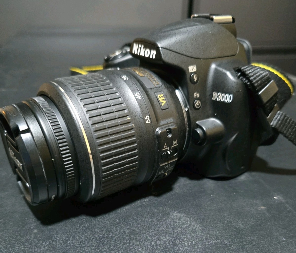 Nikon D3000 DSLR Camera with AF-S DX 18-55mm VR Lens Shutter
