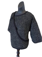 Marc Jacob’s  Stylish Tweed Warp Style Crop  wool  Jacket  ( US 4 )