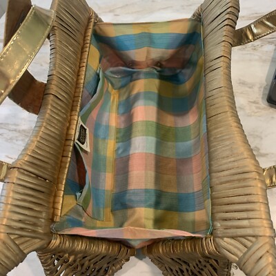 WICKER SEASHELL HANDBAG Styled by Straw World Hialeah