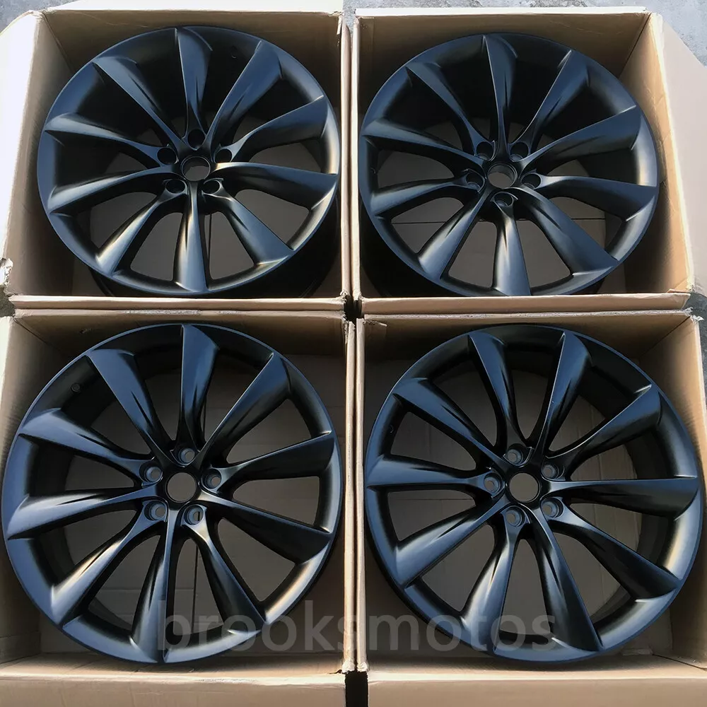 Tesla model 2024 3 staggered wheels