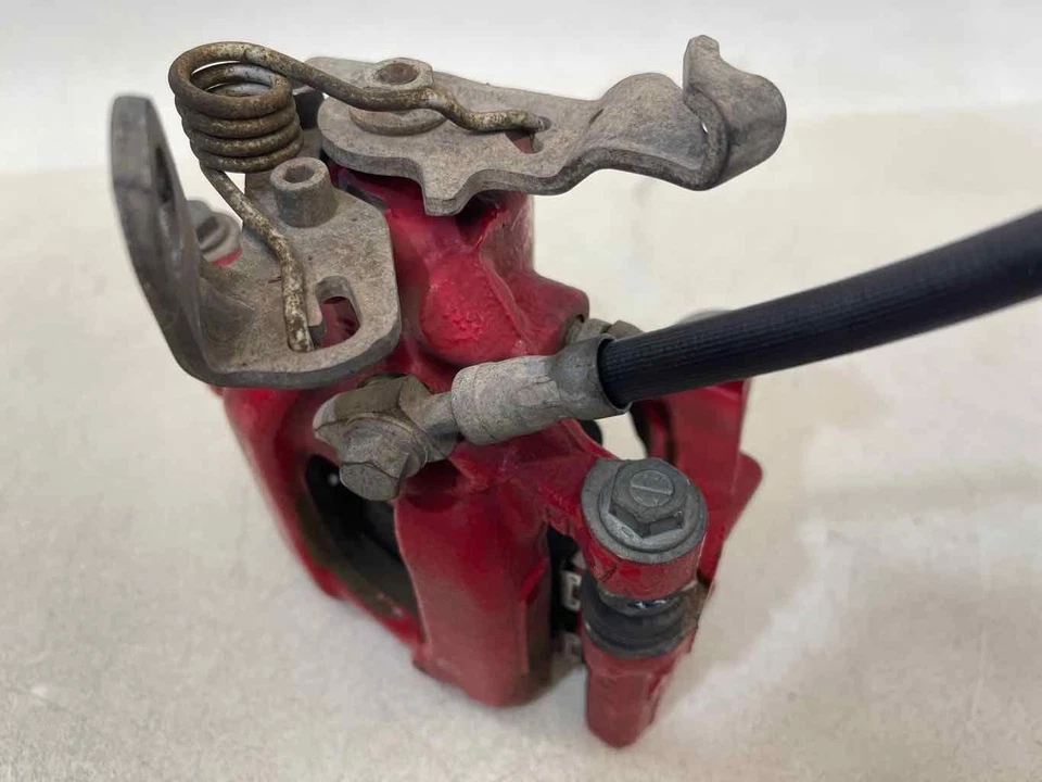 Pinza de freno trasera izquierda 282 mm roja OEM para VOLKSWAGEN GOLF GTI 2006-2014 Foto 2 de 4