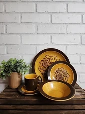 Andre Ponche Decostone Gold Glade By Homer Laughlin Complete Service For 1