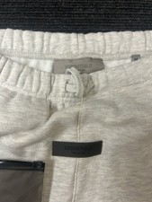Fear of Gods Essentials Shorts SizeM Grey Bra...
