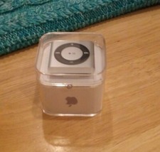 Apple iPod shuffle Silver 2GB MP3 Player - Silver for sale online
