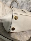 Foto 15 di 23