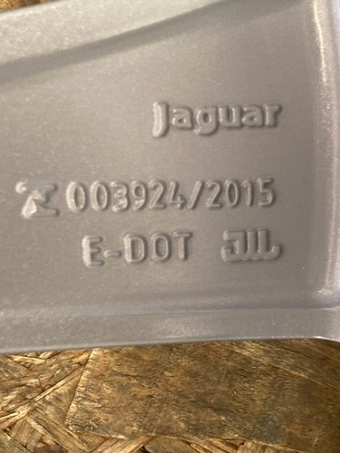 Jaguar F-Pace Silver Alloy Wheel 19" 8.5J 45ET T4A3988 x1 OEM & NEW - Picture 8 of 10