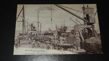 BORDEAUX - THE DOCKS, UNLOADING WHEAT FROM AMERICA - OLD POSTCARD