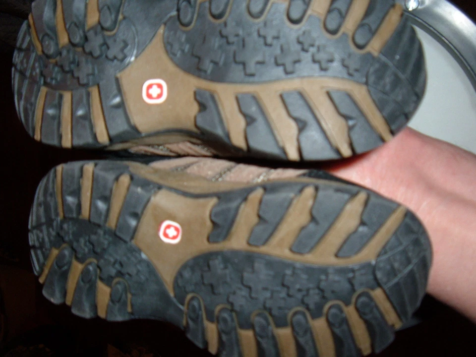 Zapatos de Senderismo Swiss Gear Niños SY8357.70 Talla 6 Usados en Excelente Condición Foto 3 de 4