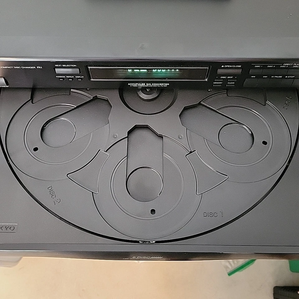 Onkyo DX-C390 Carousel CD Changer 6-Disc Player w/ Remote - Tested Works - Image 2 of 4