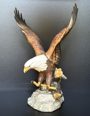 Majestic BALD EAGLE Tall 11'' Figurine Landing Spread Wing Vtg July 4 Decor 250th