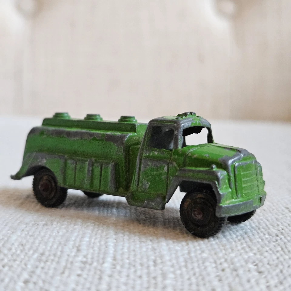 Vintage 1960 Tootsie Brinquedo Caminhão Tanque de Combustível Verde Tootsietoy - Imagem 2 de 4
