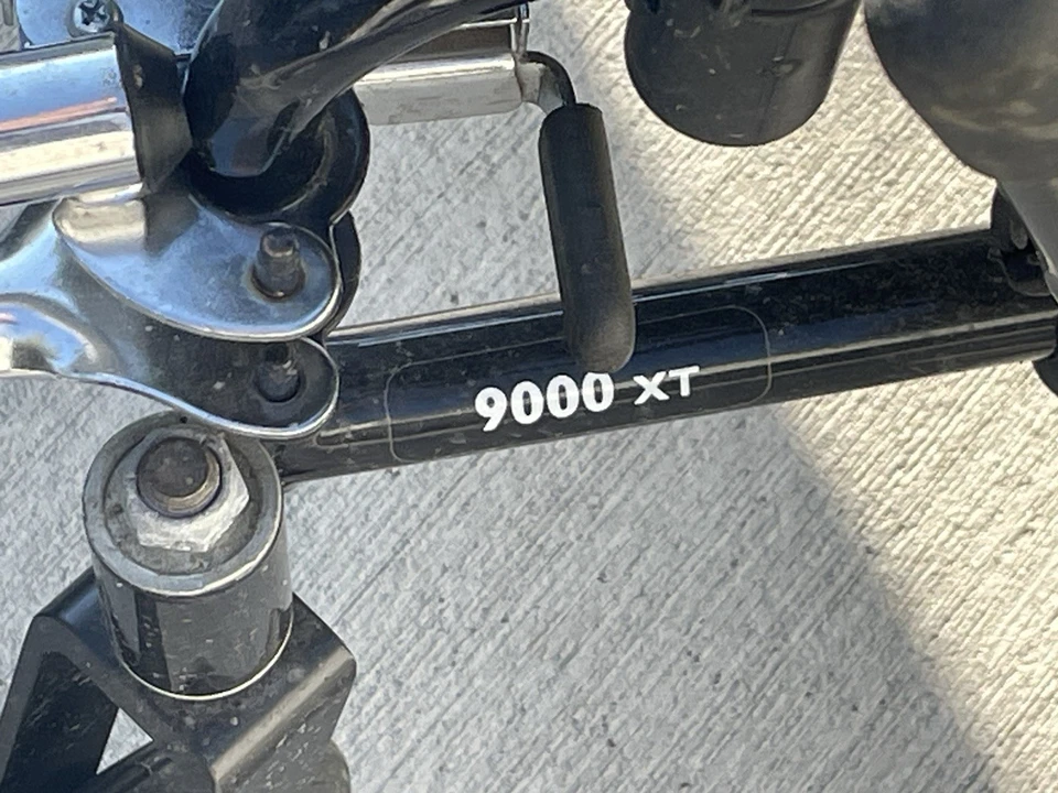 Silla de ruedas Invacare 9000 XT usada número de modelo 9XT Foto 2 de 4