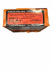 Maze 1 LB Stainless Steel 1-1/4”Plain Shank Trim Nail Clay CST39572