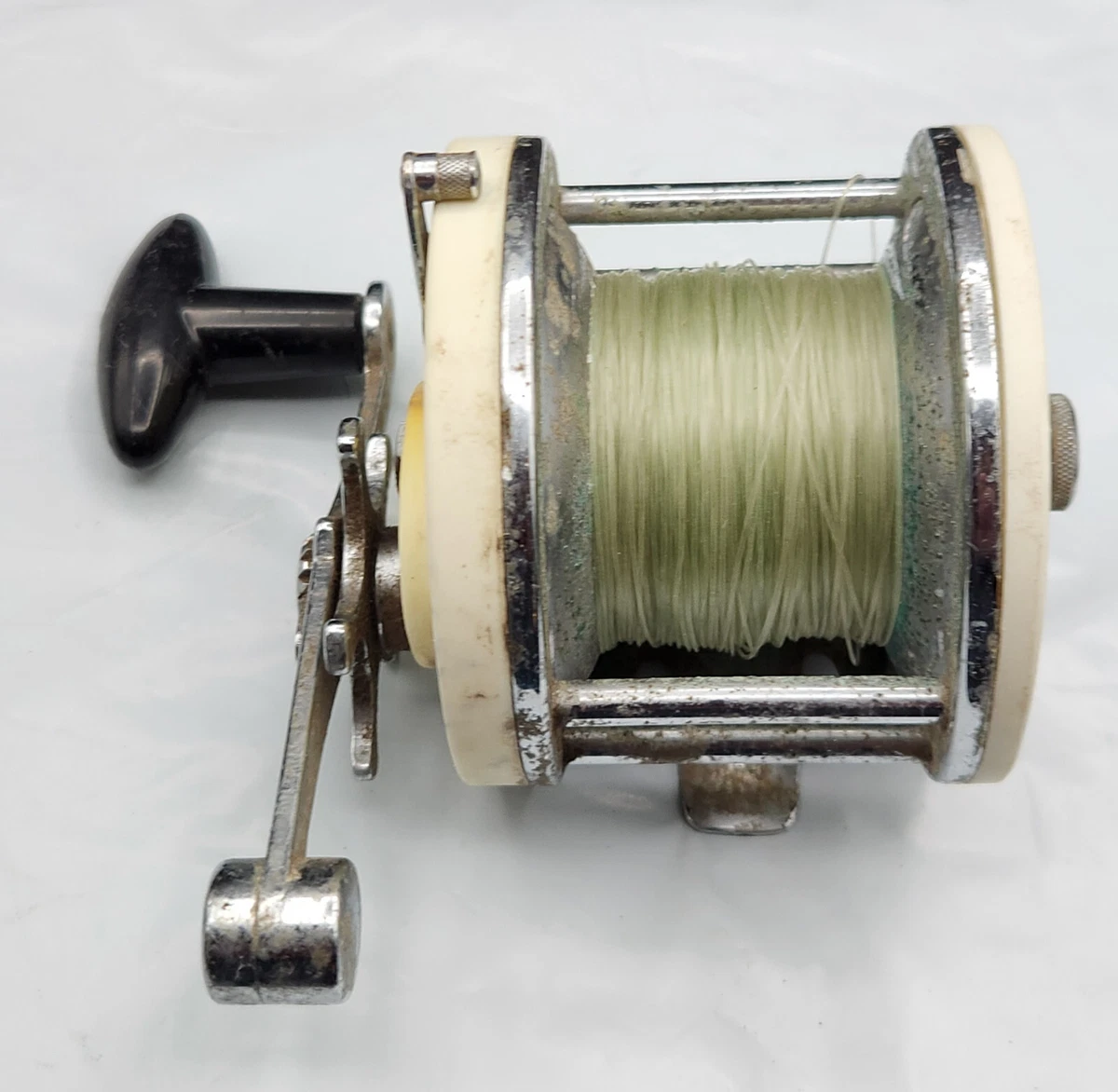 Moulinet de pêche conventionnel Garcia Mitchell 600 pêche à la traîne
