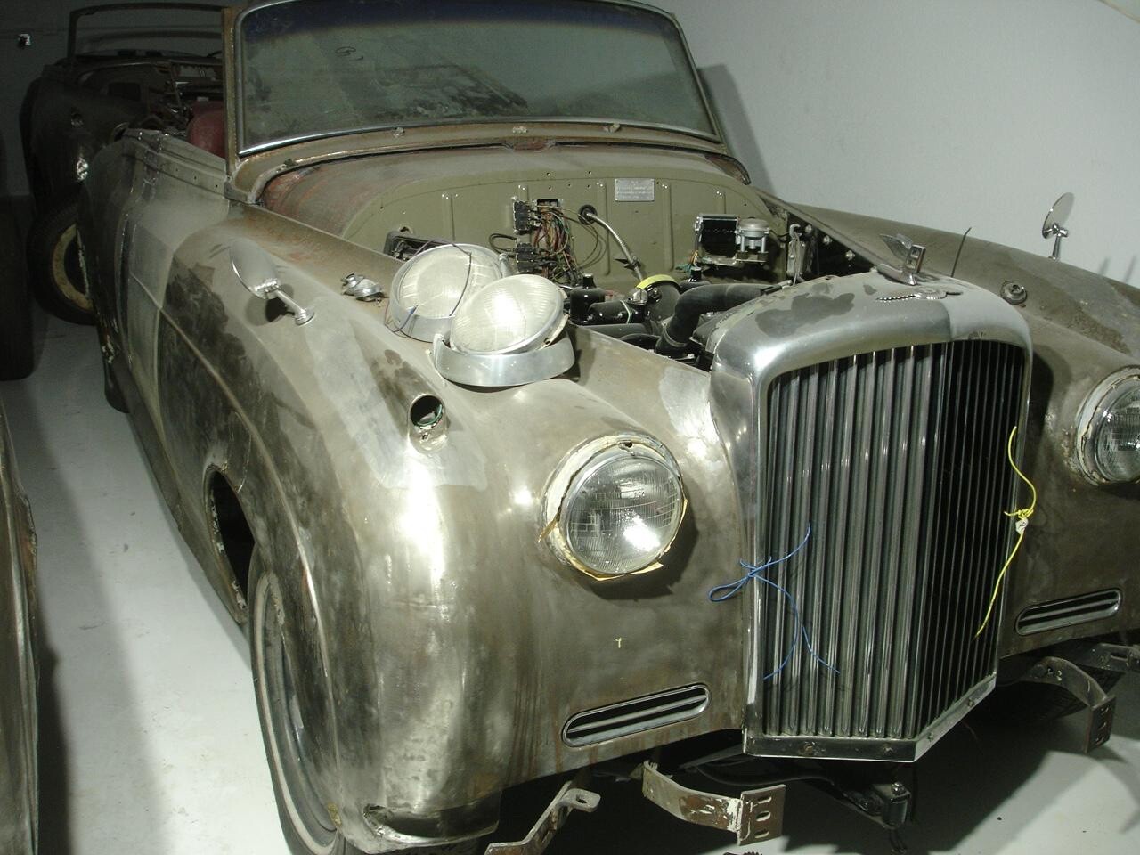 ROLLS ROYCE CLOUD BENTLEY HANDLE. THE WORLDS LARGEST USED 1946 to 1965 INVENTORY