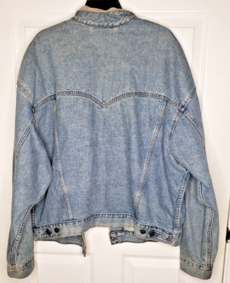 Vintage Authentic Levi 's Denim Trucker Jacket Mens 75597-0291