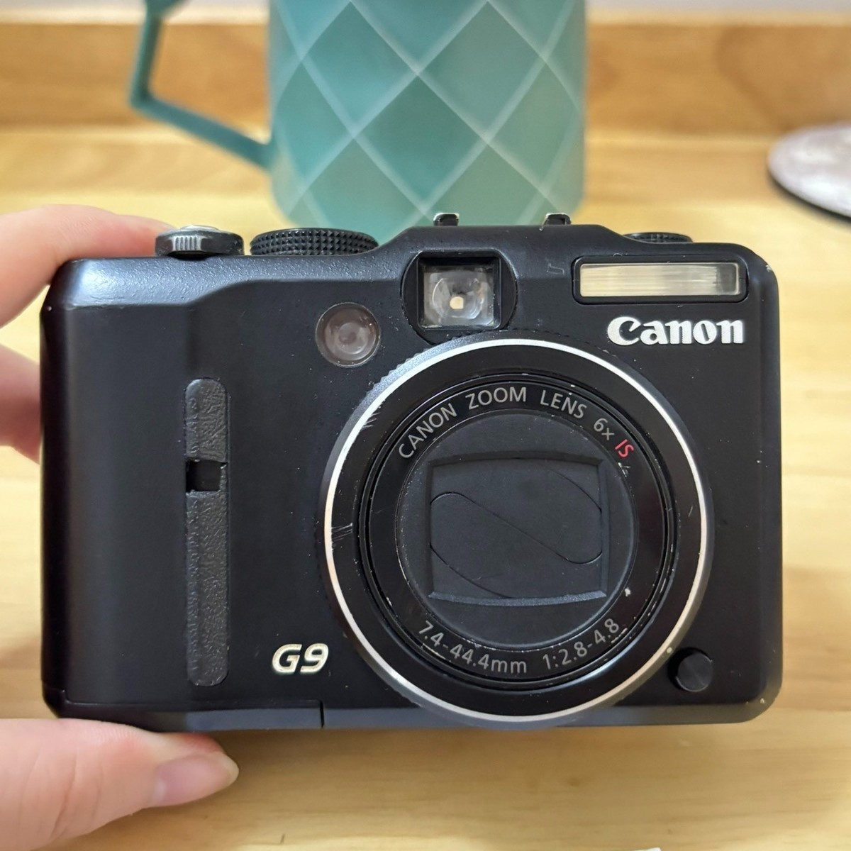 Canon PowerShot G9 12.1MP Digital Camera with 6x Optical Image