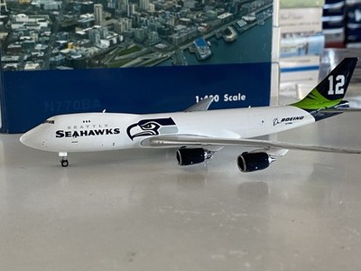 Phoenix Models Boeing Aircraft Company Boeing 747-8 1:400 N770BA Go Seahawks
