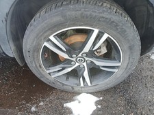 Used Wheel Fits 2024 Volvo Xc40 18x7-12 Alloy 5 Spoke Machined Face Grade A Used Wheel Fits 2024 Volvo Xc40 18x7-12 Alloy 5 Spoke Machined Face Grade A