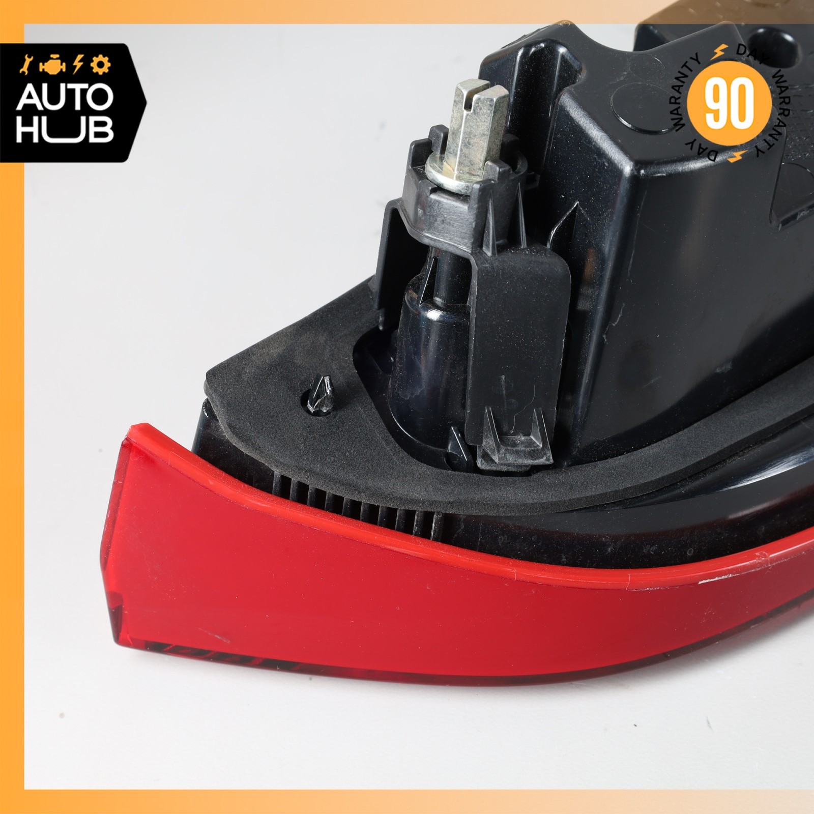 14-20 Maserati Quattroporte M156 Left Side Inner Tail Light Lamp 670009229 OEM