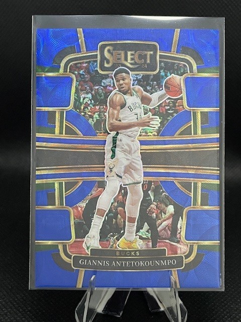 2023-24 Select Prizms Blue Scope #60 Giannis Antetokounmpo /249  SSP