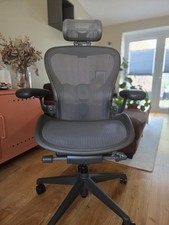 FULLY LOADED AERON CHAIR SIZE C Herman Miller Graphite Arms Posture Fit Lumbar