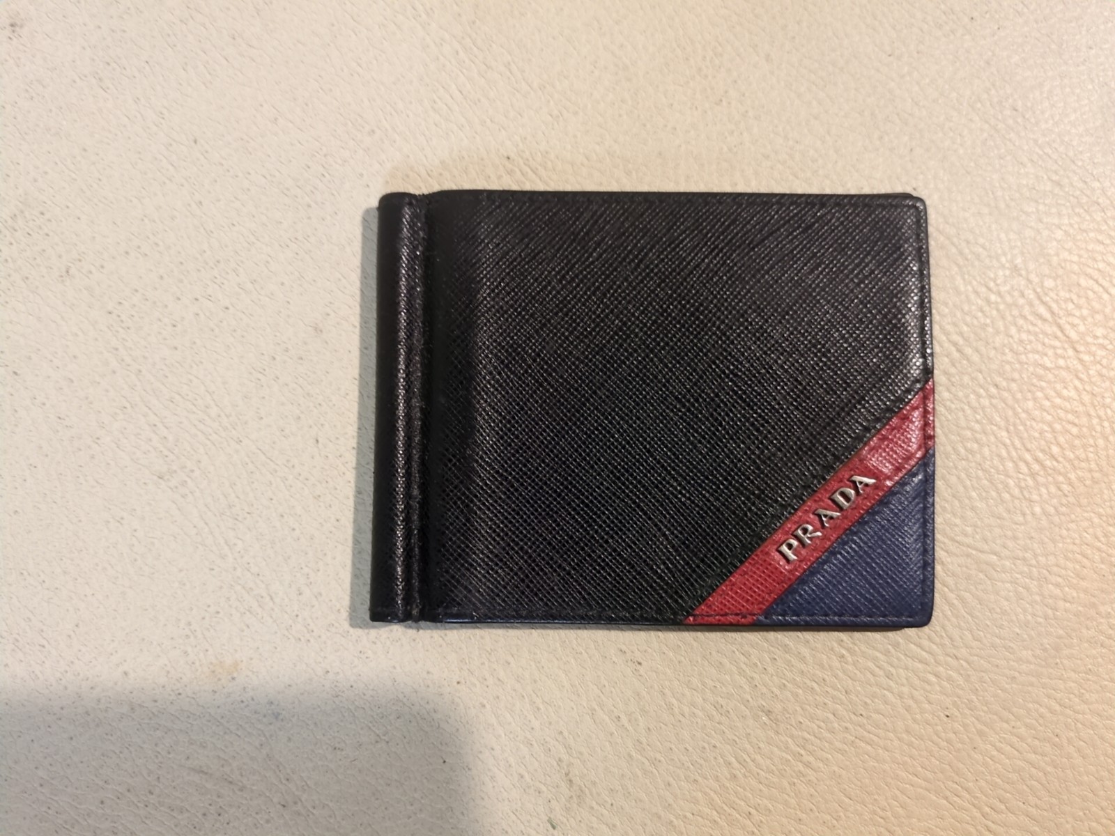 Picture 1 of 11